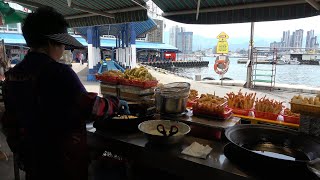 Fried shrimp and squid caught in the East Sea of Korea ㅣKorean Street food