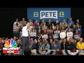 On The Bus With Pete Buttigieg As He Rallies Iowa Support | NBC News Now