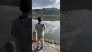 冬天早起釣魚 湖面煙波縹緲 ｜大湖公園釣魚