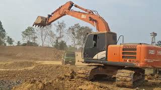 ชั่วโมงบินสูงจัด Hitachi zx200-5g งานขุดลอกอ่างเก็บน้ำ 28000 ชม.ยังหล่อใส่ดั้ม excavator and truck