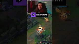 Esa Ahri !! ♥ | nikekimm en #Twitch #ahri #lol #sq #proplay #pro #leagueoflegends