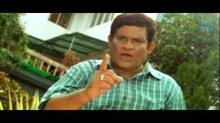 Manasantha Nuvve Telugu Movie - Tanikella Bharani Slaps Uday Kiran - Reema Sen