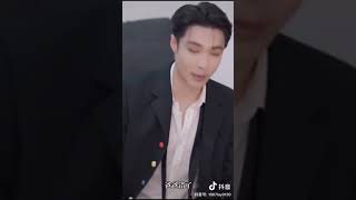 Zhang Yixing 张艺兴 Lay Zhang | EXO EXO-L