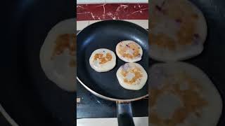 紫薯糯米煎饼。Purple Potato and Glutinous Rice Pancakes