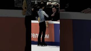 MESMERISING AURA #yuzuruhanyu #figureskating #foryou #youtubeshorts #羽生結弦 #юзуруханью #fypage #fyp