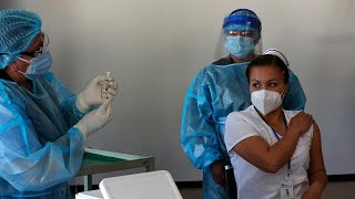 Nurses in poorer countries 'left behind' in COVID-19 vaccination race