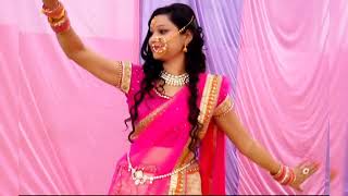 Mahila Sangeet dance || कुमाऊनी महिला संगीत में दुल्हन का ख़ूबसूरत डांस || #mahilasangeet #kumaoni