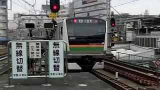 上野東京ラインE231系10両+E233系5両普通小田原ゆき上野駅発車