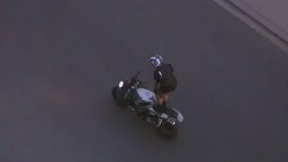 Biker teases cops during high-speed chase