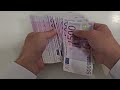 quick counting 28 000 euros in 500 euro banknotes