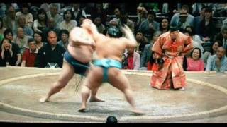 稀勢の里、無傷の８連勝ターン！嘉風を押し出し