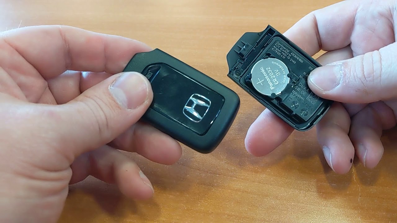 How To Replace The Battery In A Honda Key Fob Youtube