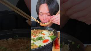 Mukbang ASMR チキンラーメン🐤 ジョンソンビル おにぎり #shorts