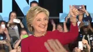 Clinton Hacked Emails Show Tension in Her Inner Circle