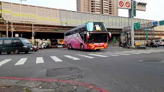 企鵝旅遊旗艦SCANIA k440 、凱鑫通運公司SCANIA k400 、龍貓巴士SCANIA  k400