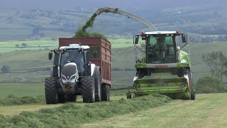 Silage '21 White Valtra \u0026 Claas 850 lifting June 2021