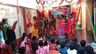 2nd class girls dance in mpps kondapuram