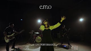 StereoWall - e.m.o (Official Live Performance)