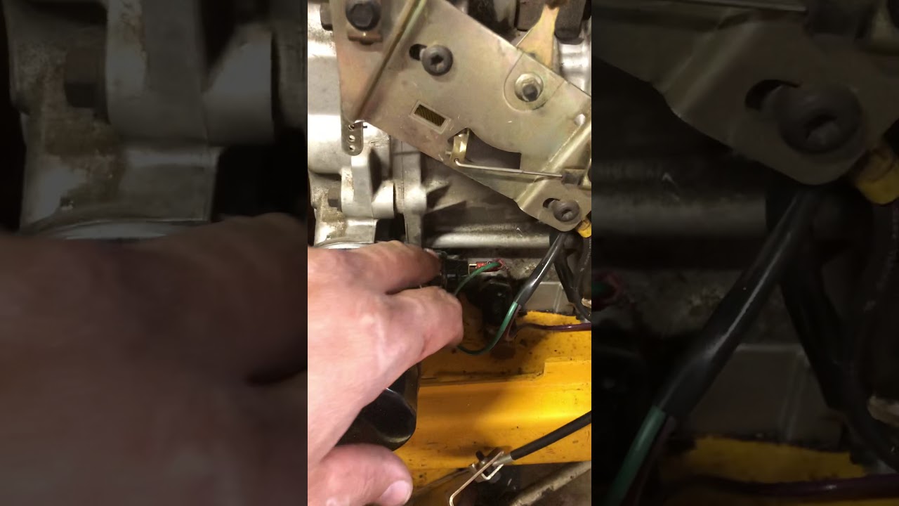 Cub Cadet 2135 Throttle/governor Problem - YouTube