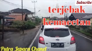 terjebak kemacetan