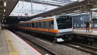 [中央線内異音確認のため、番線変更]621T E233系 T3編成 各駅停車高尾行が立川駅5番線を発車するシーン