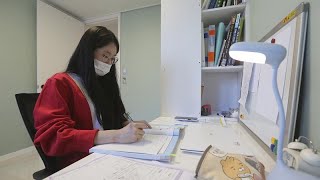 Coronavirus: Youtube videos of students studying in silence at their desks watched worldwide