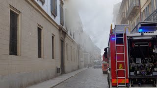 Pavia, fumo dalle finestre della biblioteca universitaria: intervengono i pompieri