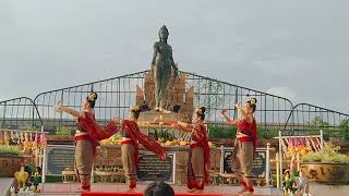 รำถวายองค์พระนางจามเทวี (เฮือนช่างฟ้อนเจ้านางน้อย)