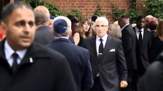 Amy Winehouse: Private funeral held
