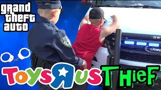 POLICE CHASE TAKEDOWN AT TOYS R US !!! COPS AND ROBBERS