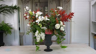 A divine traditional Christmas red \u0026 white arrangement!