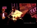 Taylor Guitars: Javier Colon Sings 