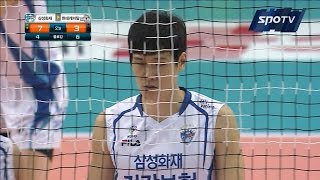 [프로배구] 상대를 정확히 읽어낸 이선규의 블로킹 (02.20)