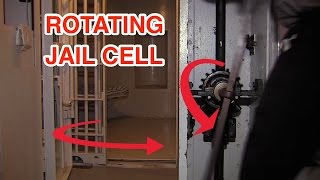 Experimental jails have rotating cells