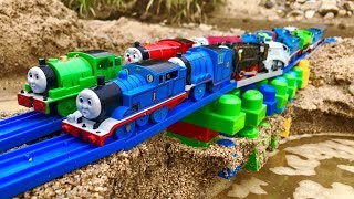 きかんしゃトーマスプラレール 橋や線路をブロックで作る！Thomas＆friend