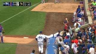 NYM@CHC: Baez runs down Lagares' foul ball