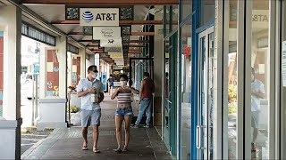 Kailua shops gradually reopen after two-month closure