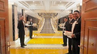 Inside The World's Only 7 Star Hotel