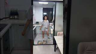 和美女老師吵架分手，她直接離家出走#愛情#戀愛#美女老師#shorts