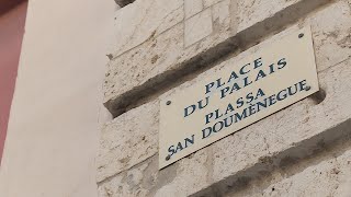 Découvrez l’histoire de la place du palais de justice de Nice dans la rubrique « Côté plaque »