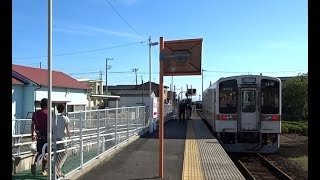 終点の阿字ヶ浦駅に到着したばかりのひたちなか海浜鉄道下りキハ11形