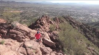 Hiker makes it up and down Camelback Mountain in less than 30 minutes