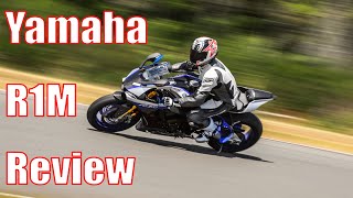 Reviewing my 2017 Yamaha R1M