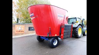 KVERNELAND SILOKING MIXER WAGON