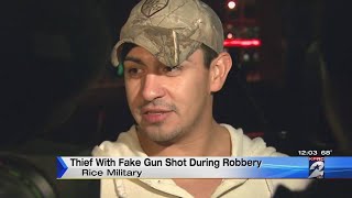 Thief with fake gun shot during robbery