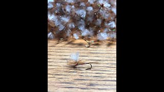 How to Tie The Parachute Patriot Dry Fly