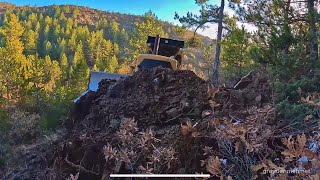 Caterpillar D7g Bulldozer Opens a New Path on Dangerous Mountain Slopes #caterpillar #bulldozer