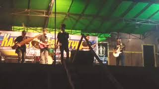 Romvela Band,  "Ari Ampagi" Sape Sunia Nawang S..
