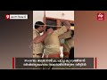 ശാപ്പാട് അകത്താക്കി ഓടി പെട്ടത് ജനല്‍ക്കമ്പിയില്‍ പൂച്ചയെ രക്ഷിക്കാൻ ഫയർഫോഴ്‌സ്..ഒടുവില്‍..