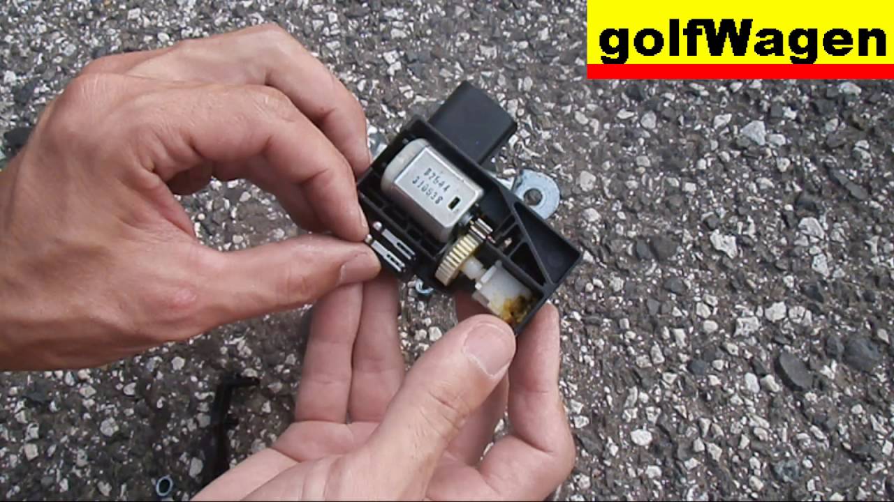 VW Golf 5 Repair Rear Door Lock / Change - YouTube